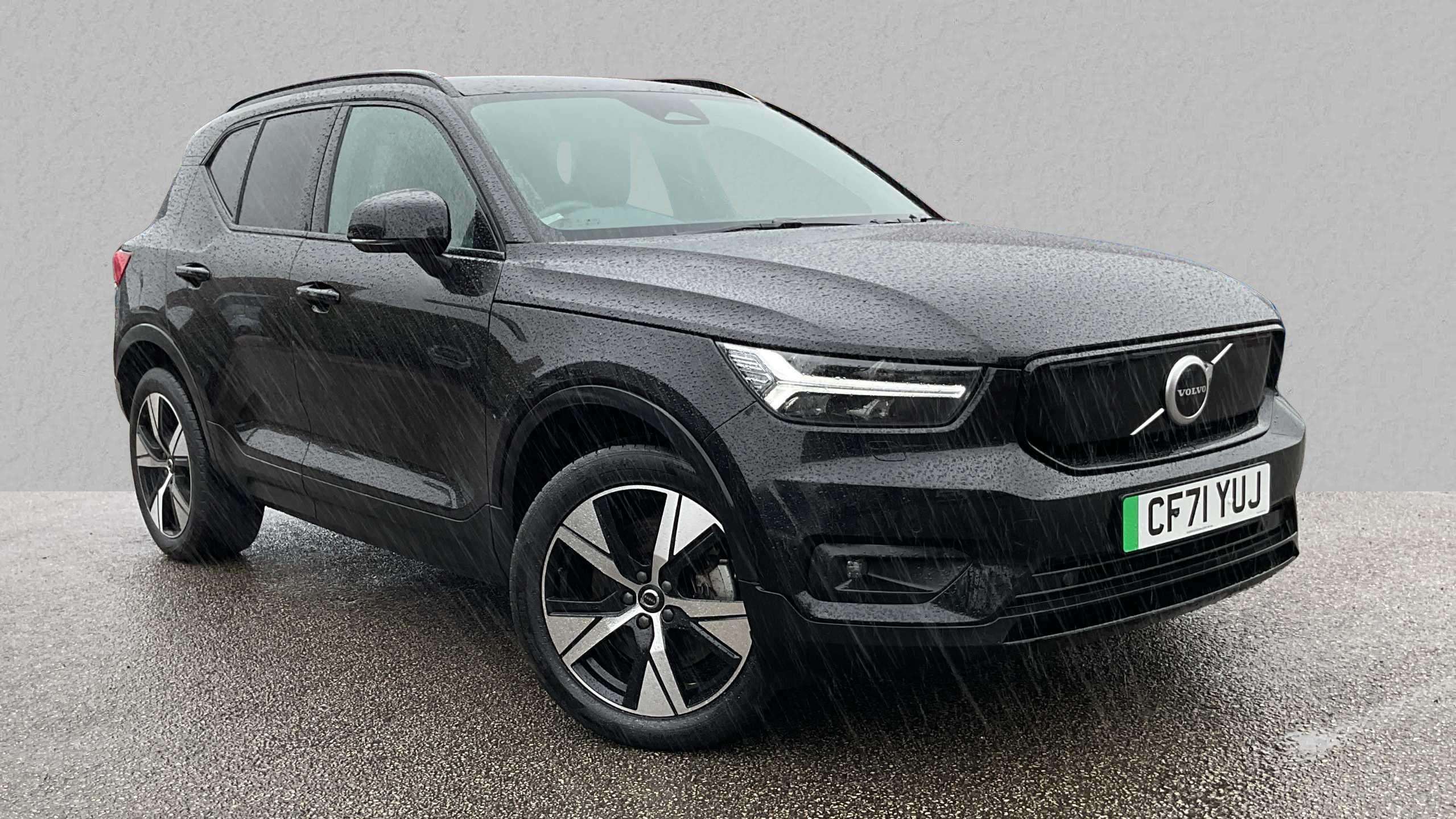 Main listing image - Volvo XC40 Recharge