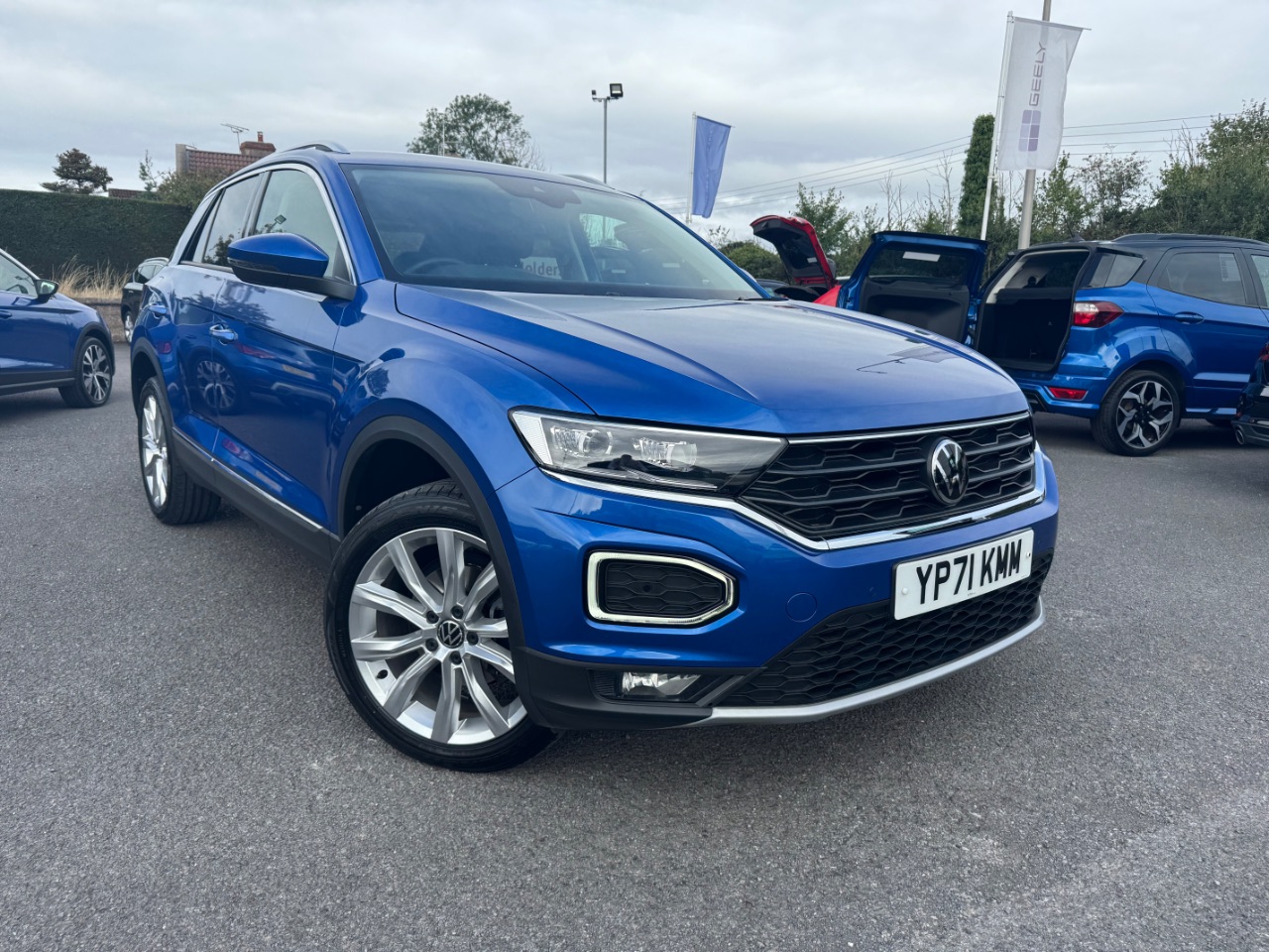 Main listing image - Volkswagen T-Roc
