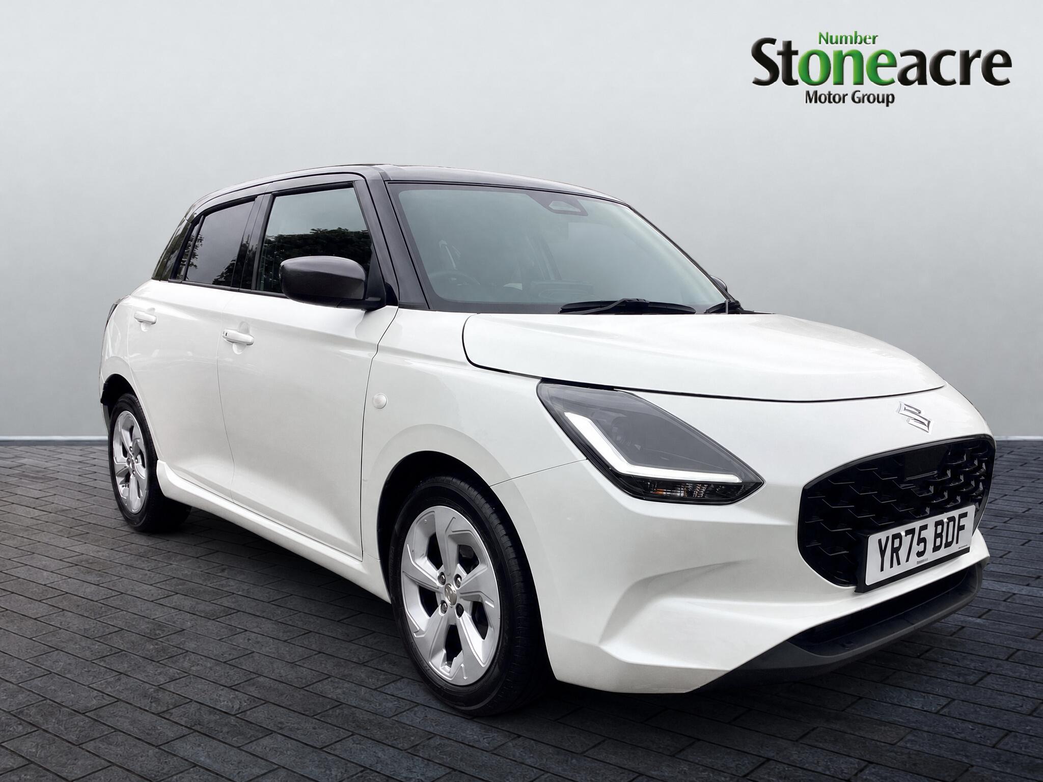 Main listing image - Suzuki Swift