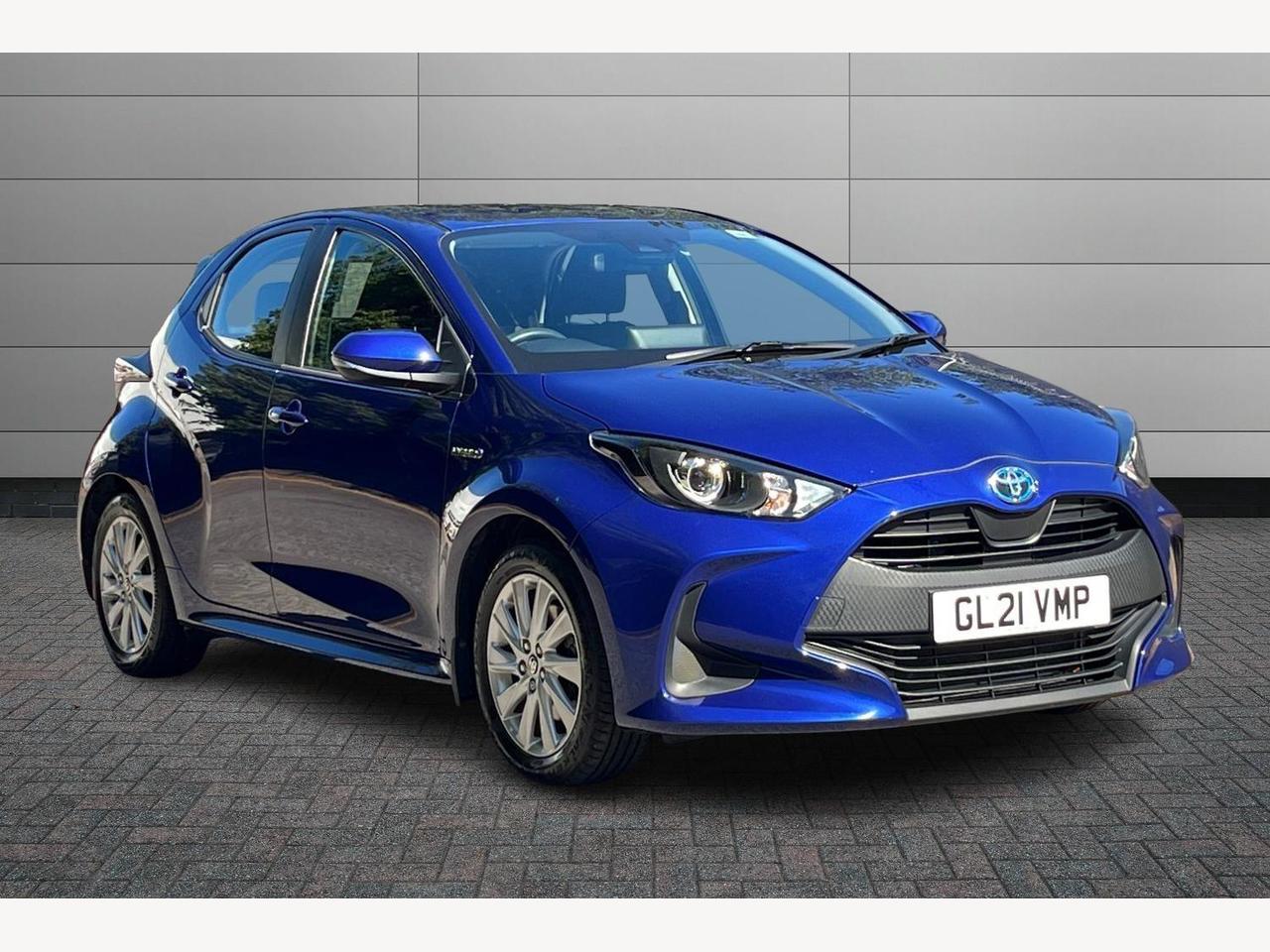 Main listing image - Toyota Yaris