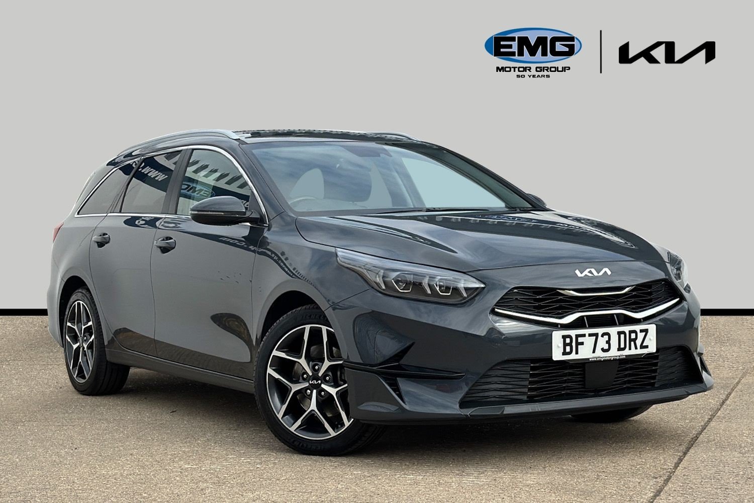 Main listing image - Kia Ceed SW