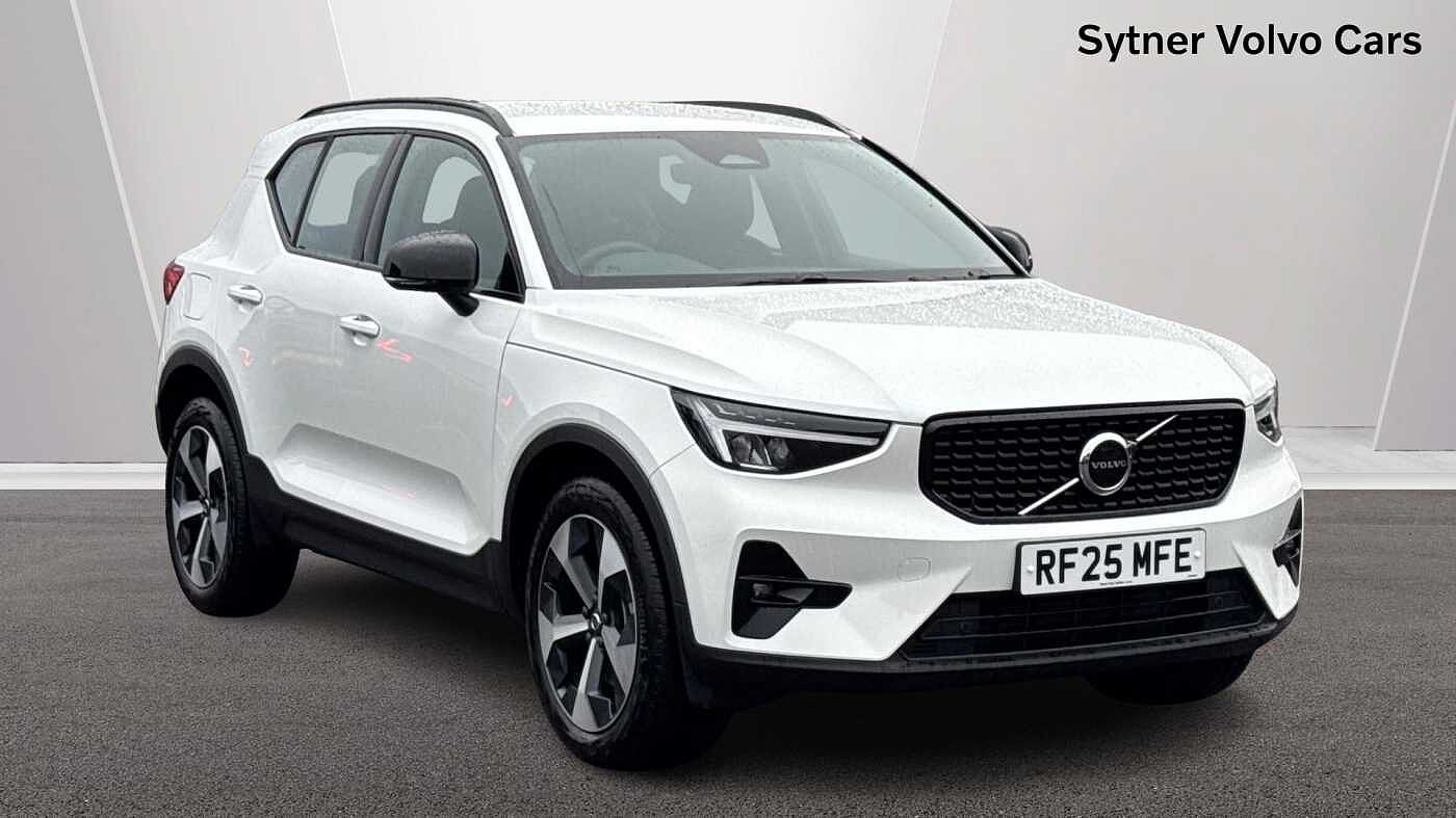 Main listing image - Volvo XC40