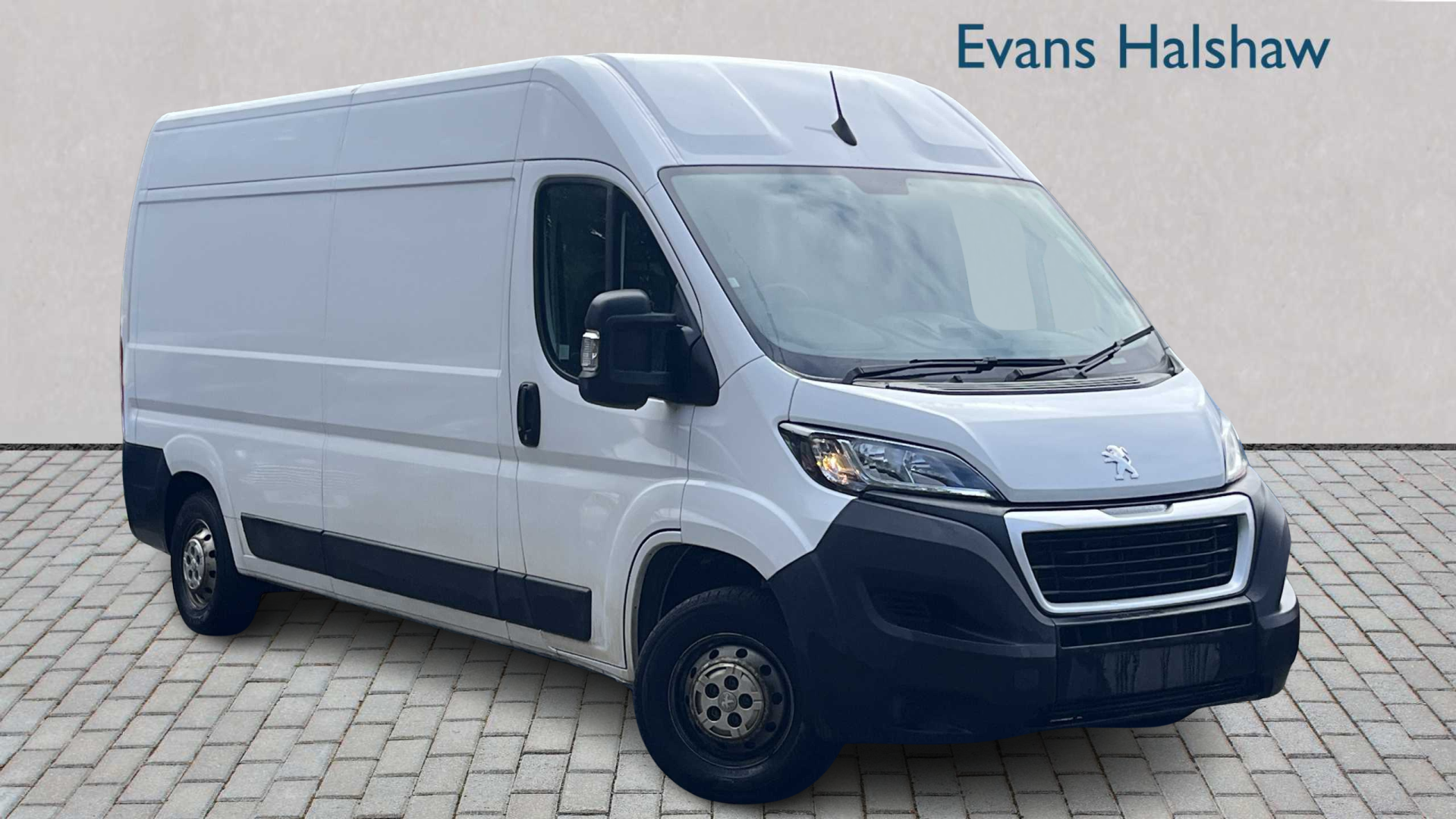 Main listing image - Peugeot Boxer