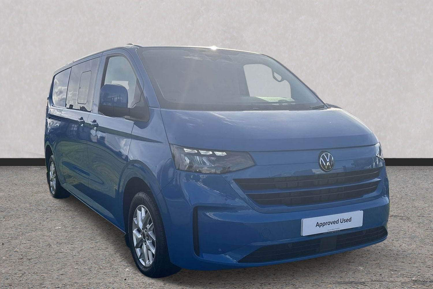 Main listing image - Volkswagen Transporter