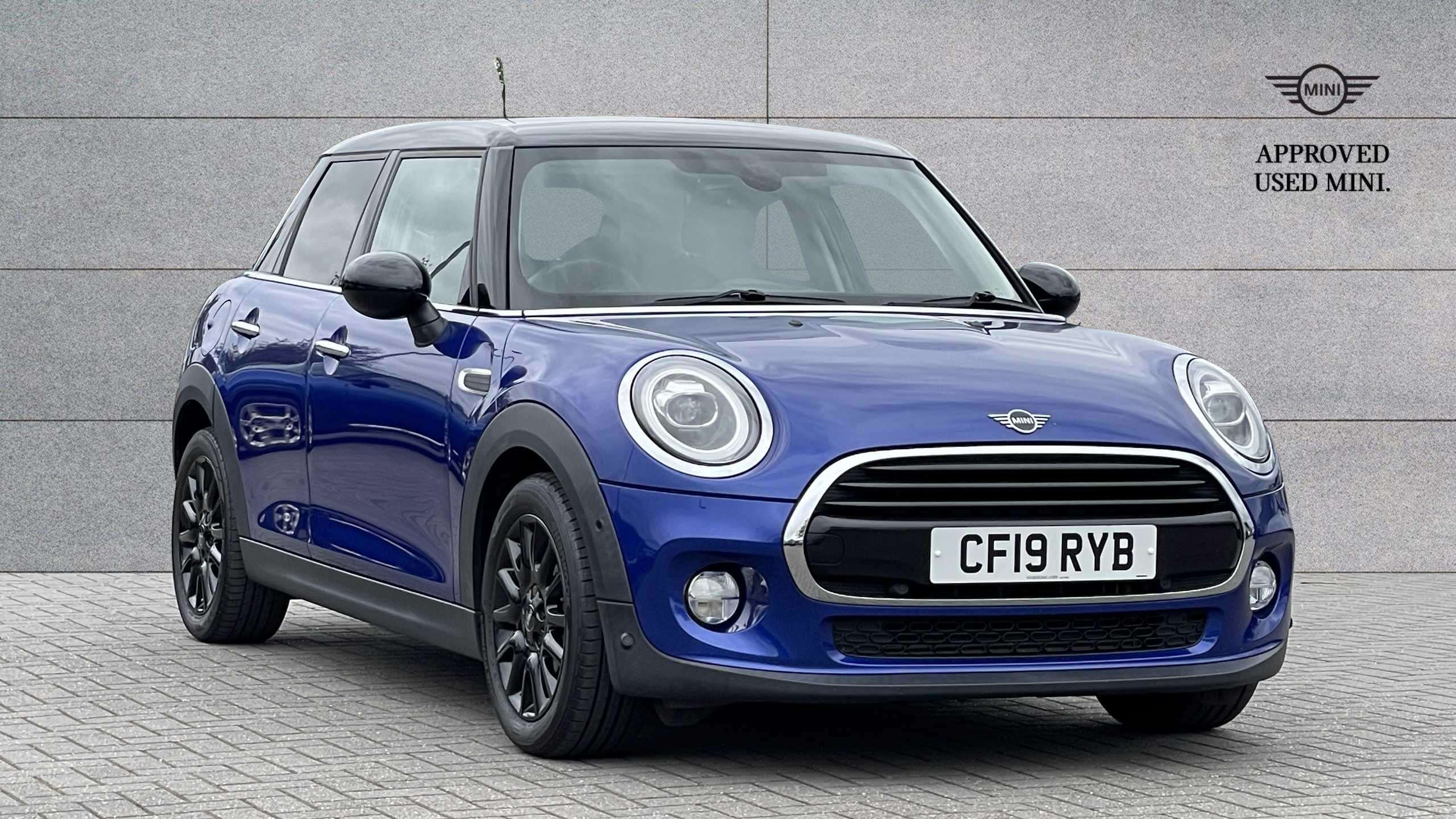 Main listing image - MINI Hatchback 5dr