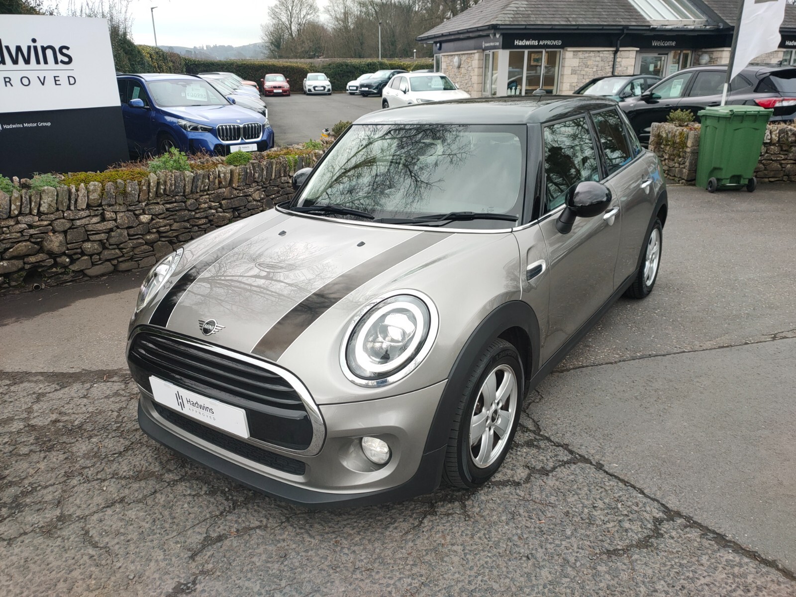Main listing image - MINI Hatchback 5dr