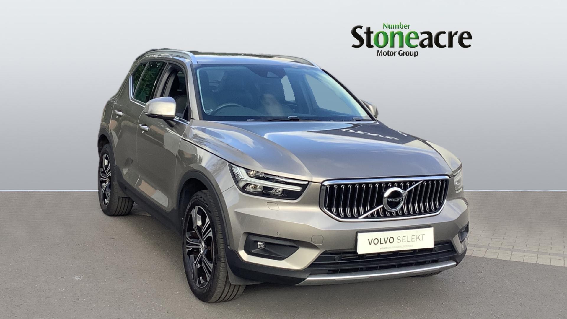 Main listing image - Volvo XC40
