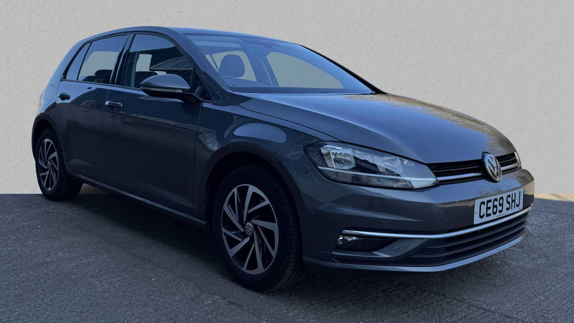 Main listing image - Volkswagen Golf