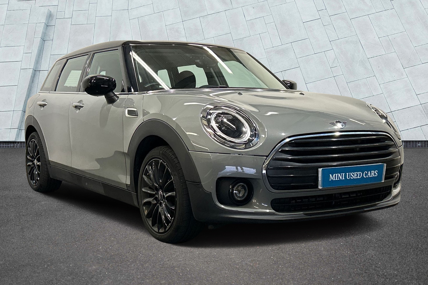 Main listing image - MINI Clubman