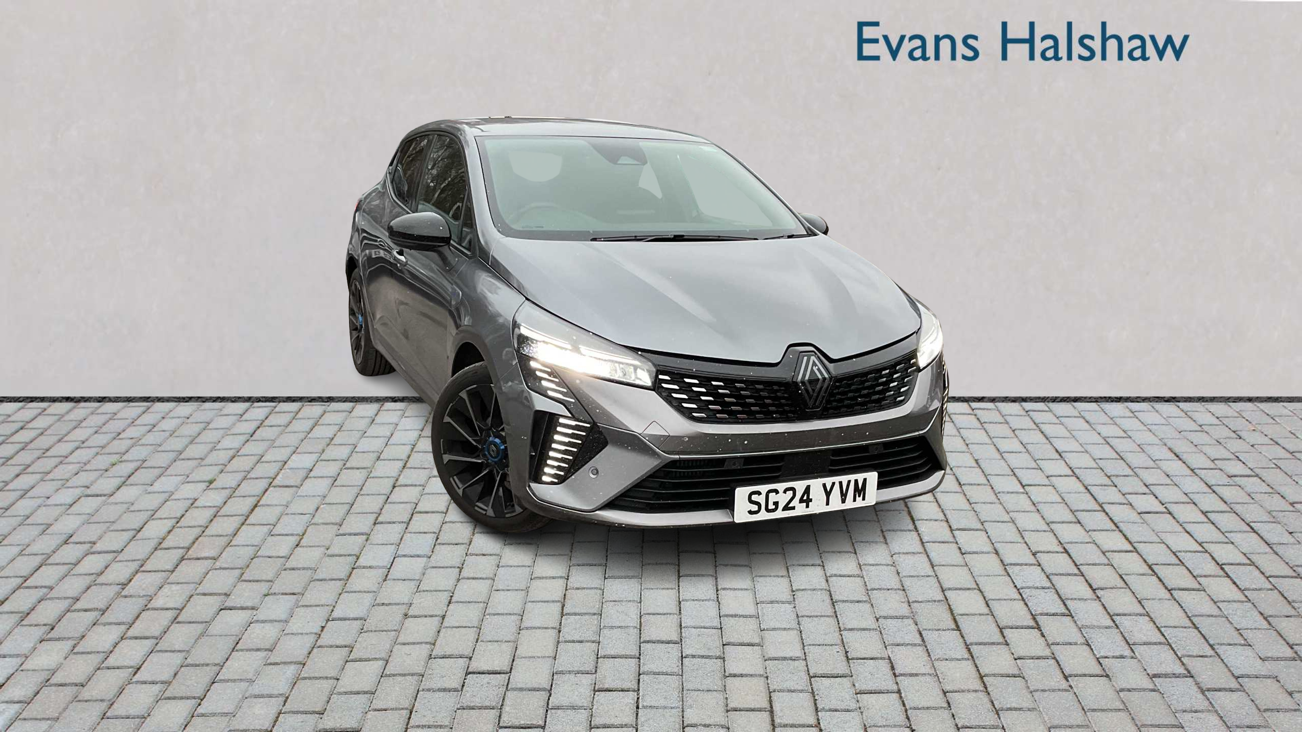 Main listing image - Renault Clio