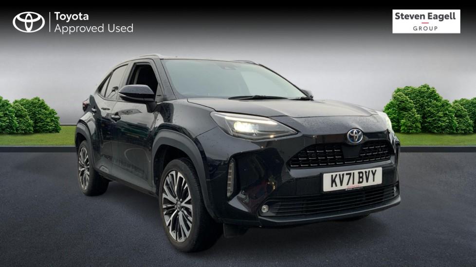 Main listing image - Toyota Yaris Cross