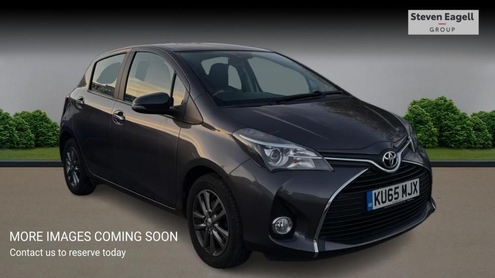 Main listing image - Toyota Yaris