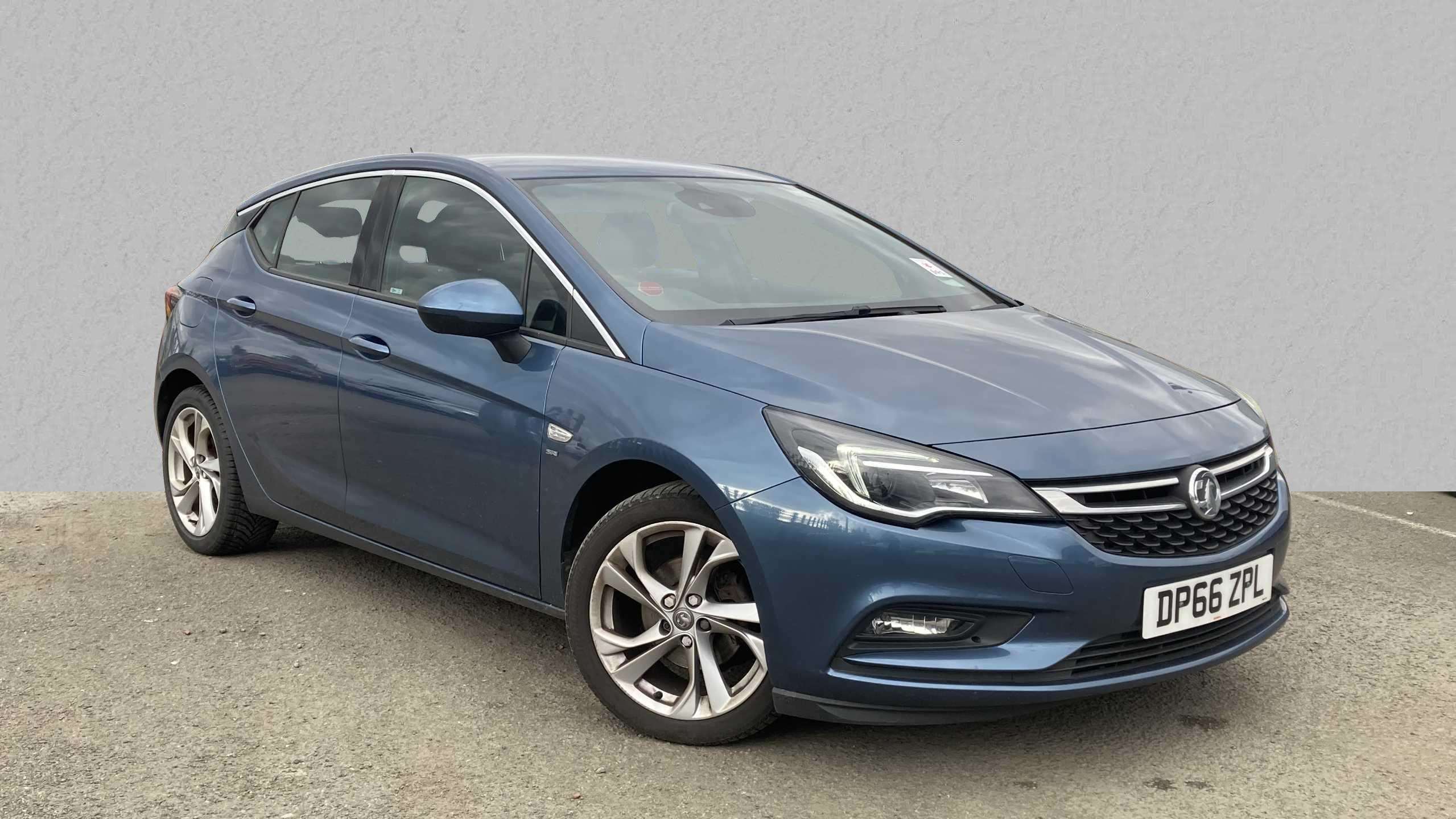 Main listing image - Vauxhall Astra