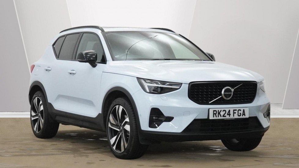 Main listing image - Volvo XC40