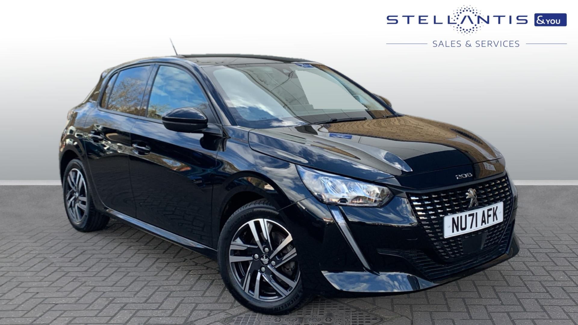 Main listing image - Peugeot 208