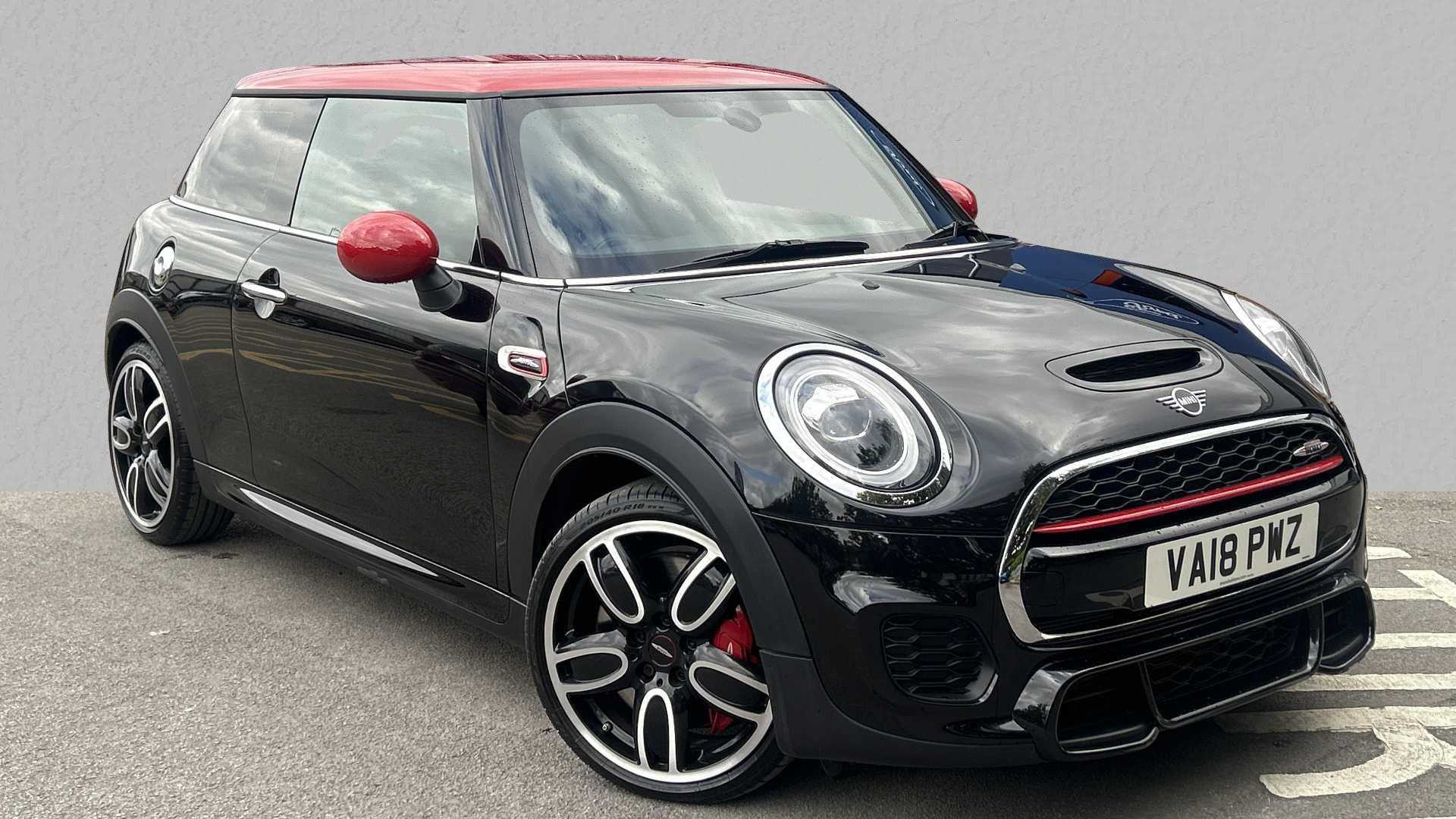 Main listing image - MINI Hatchback