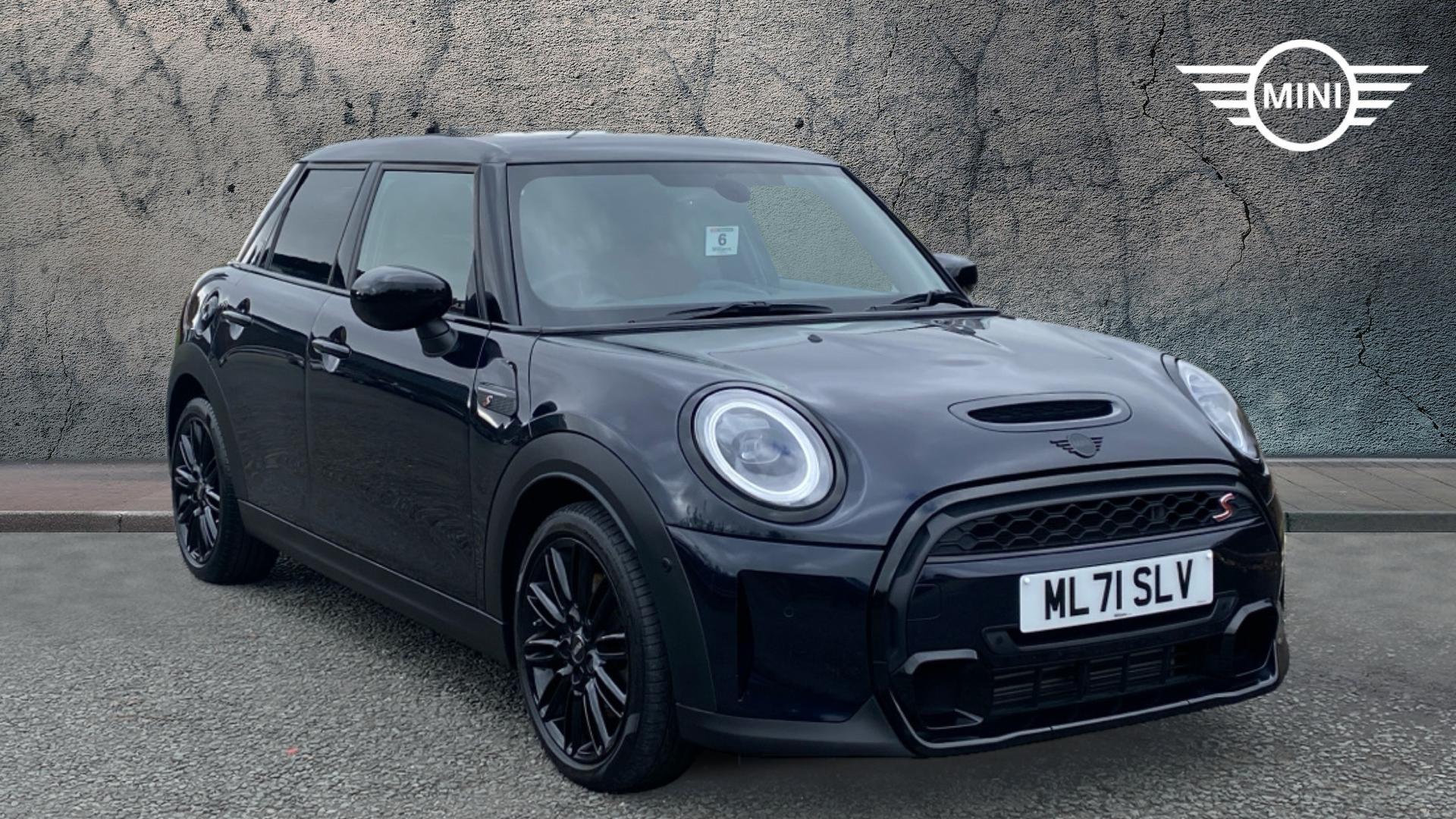 Main listing image - MINI Hatchback 5dr