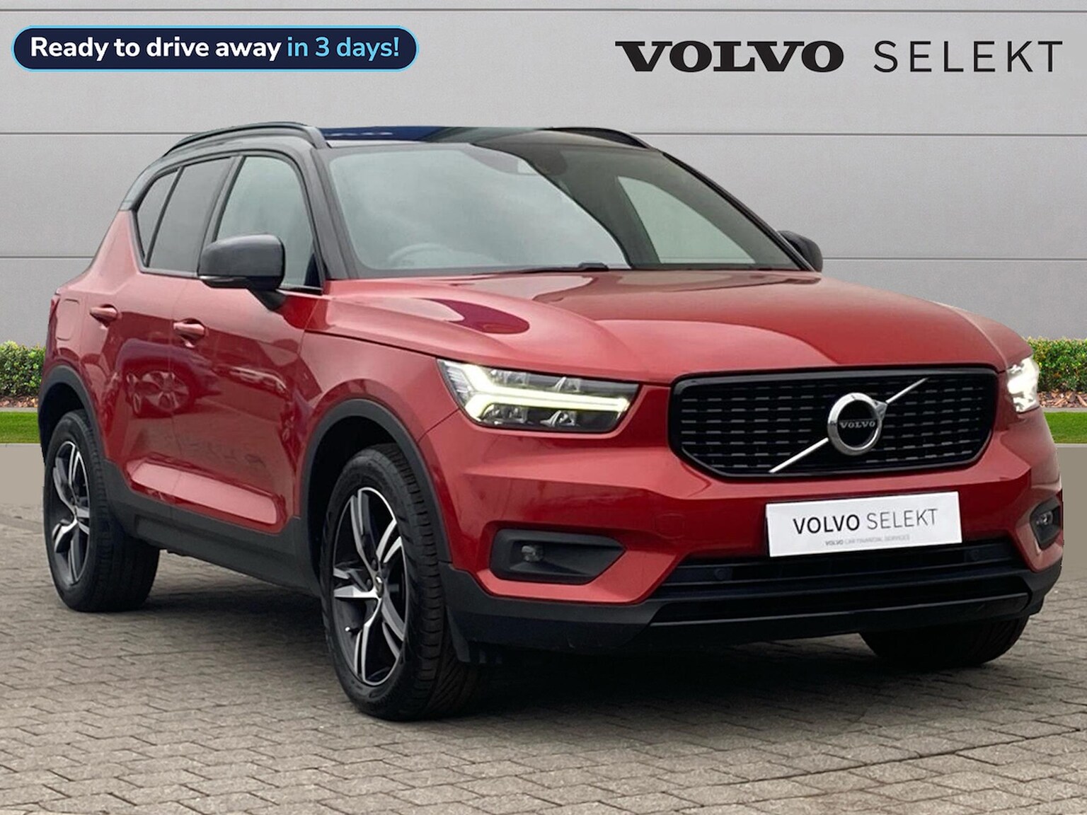 Main listing image - Volvo XC40