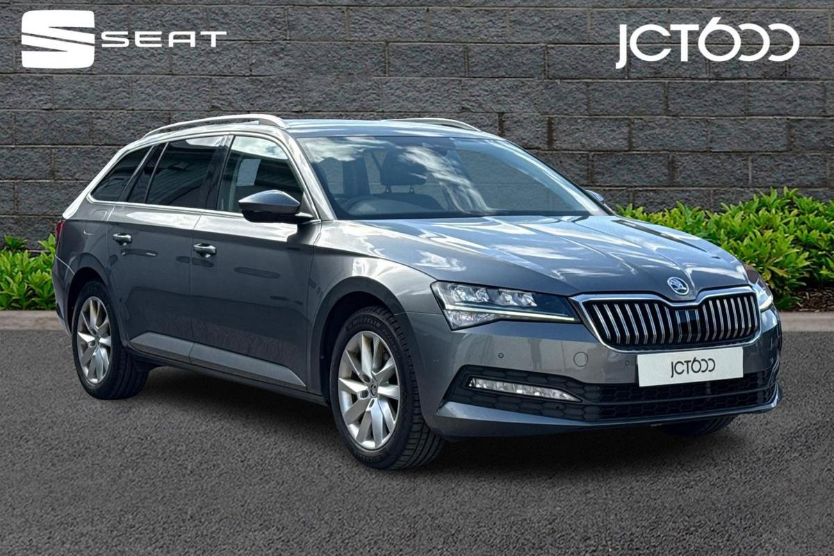 Main listing image - Skoda Superb Estate