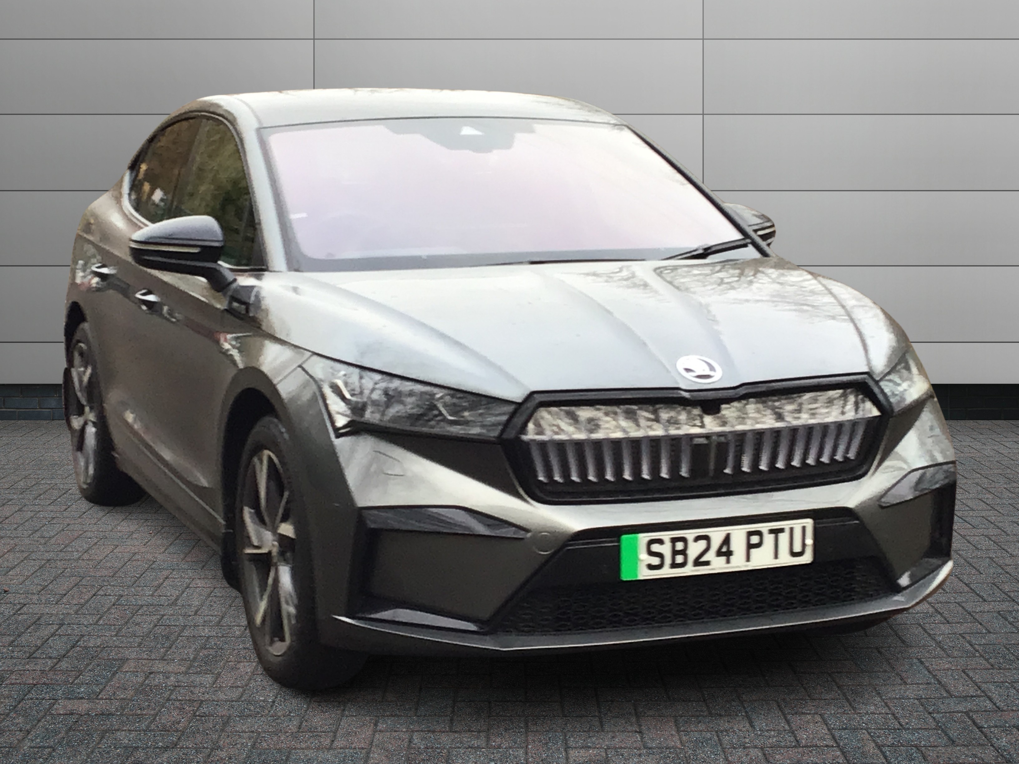 Main listing image - Skoda Enyaq