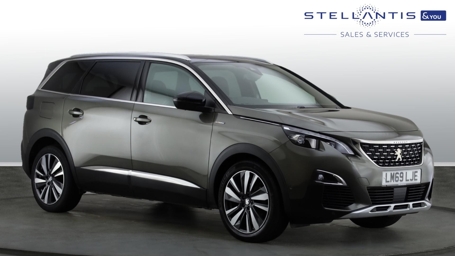 Main listing image - Peugeot 5008