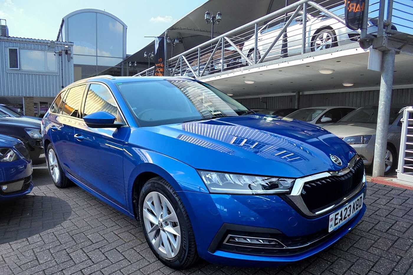Main listing image - Skoda Octavia Estate