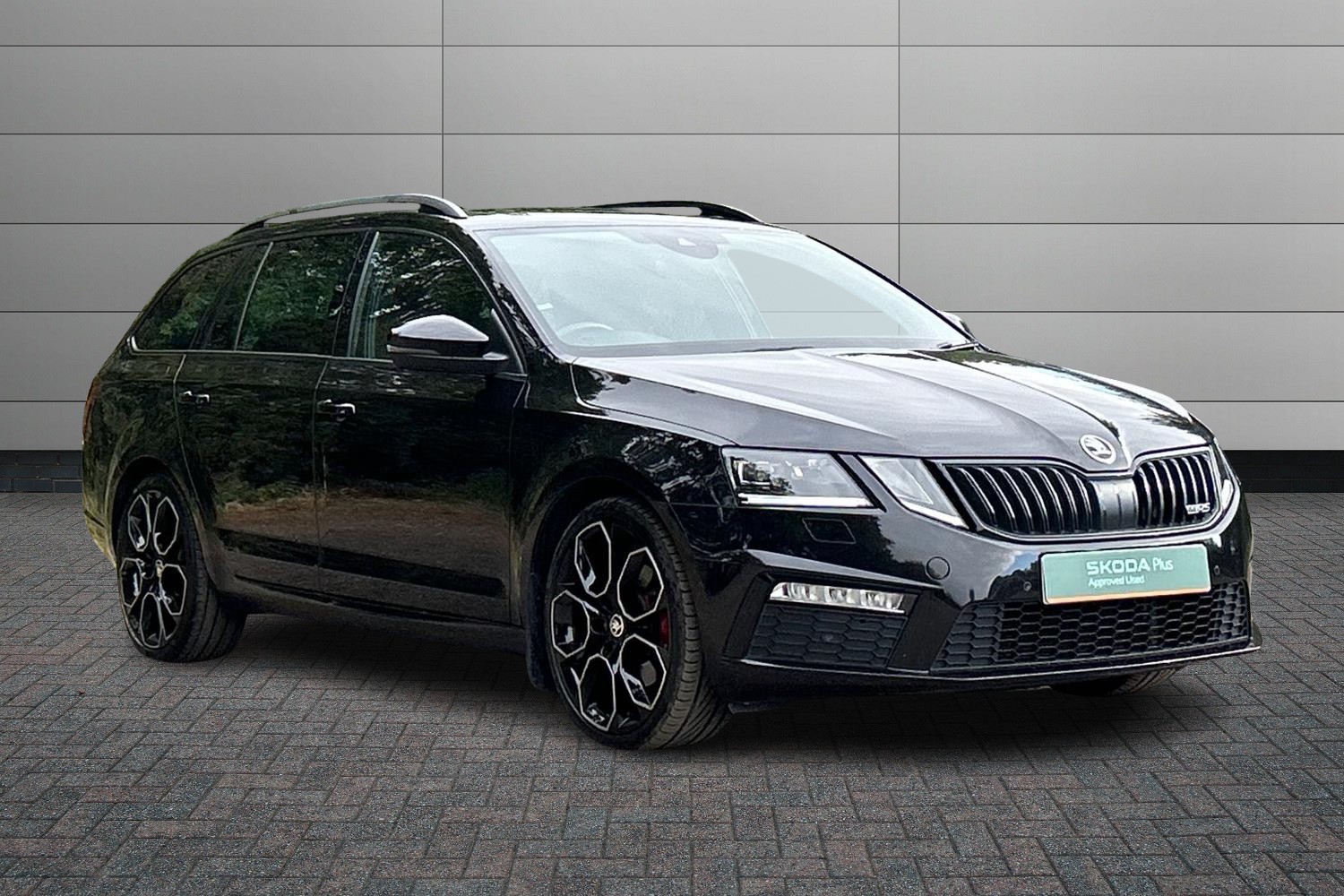 Main listing image - Skoda Octavia Estate