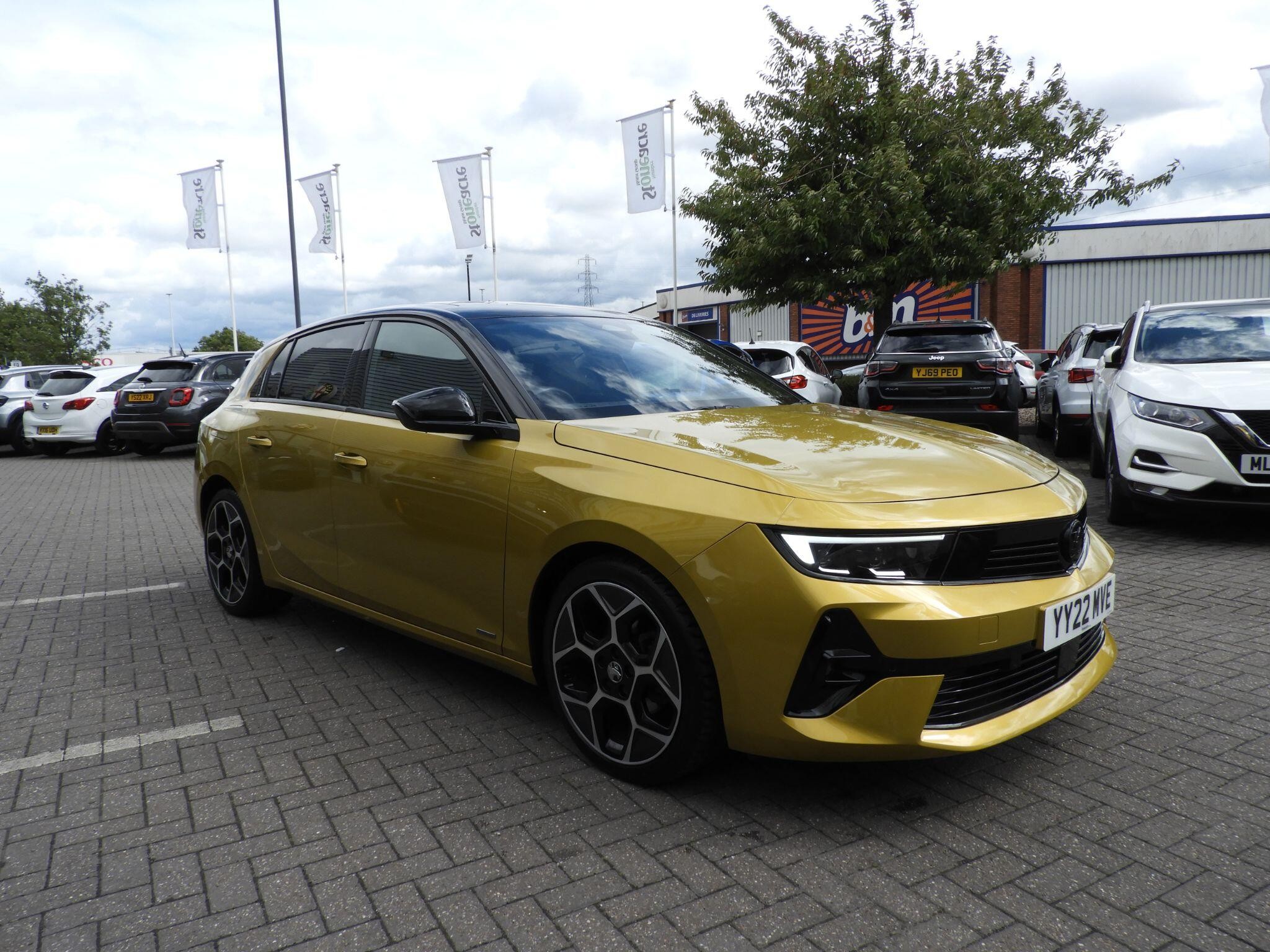 Main listing image - Vauxhall Astra