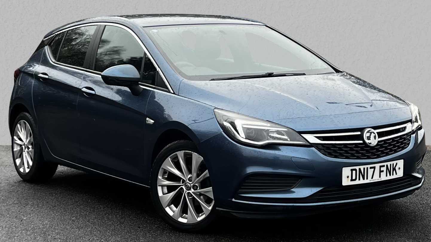 Main listing image - Vauxhall Astra