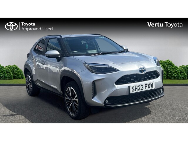 Main listing image - Toyota Yaris Cross