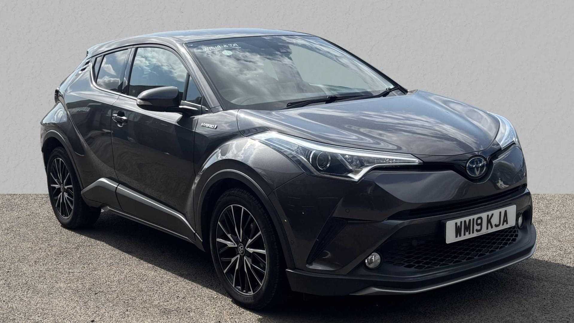Main listing image - Toyota C-HR