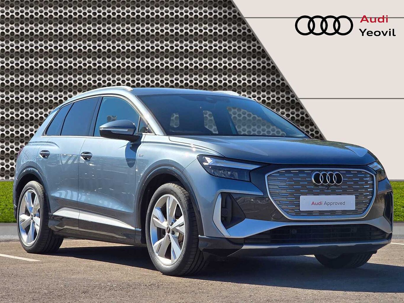 Main listing image - Audi Q4
