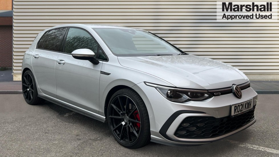 Main listing image - Volkswagen Golf