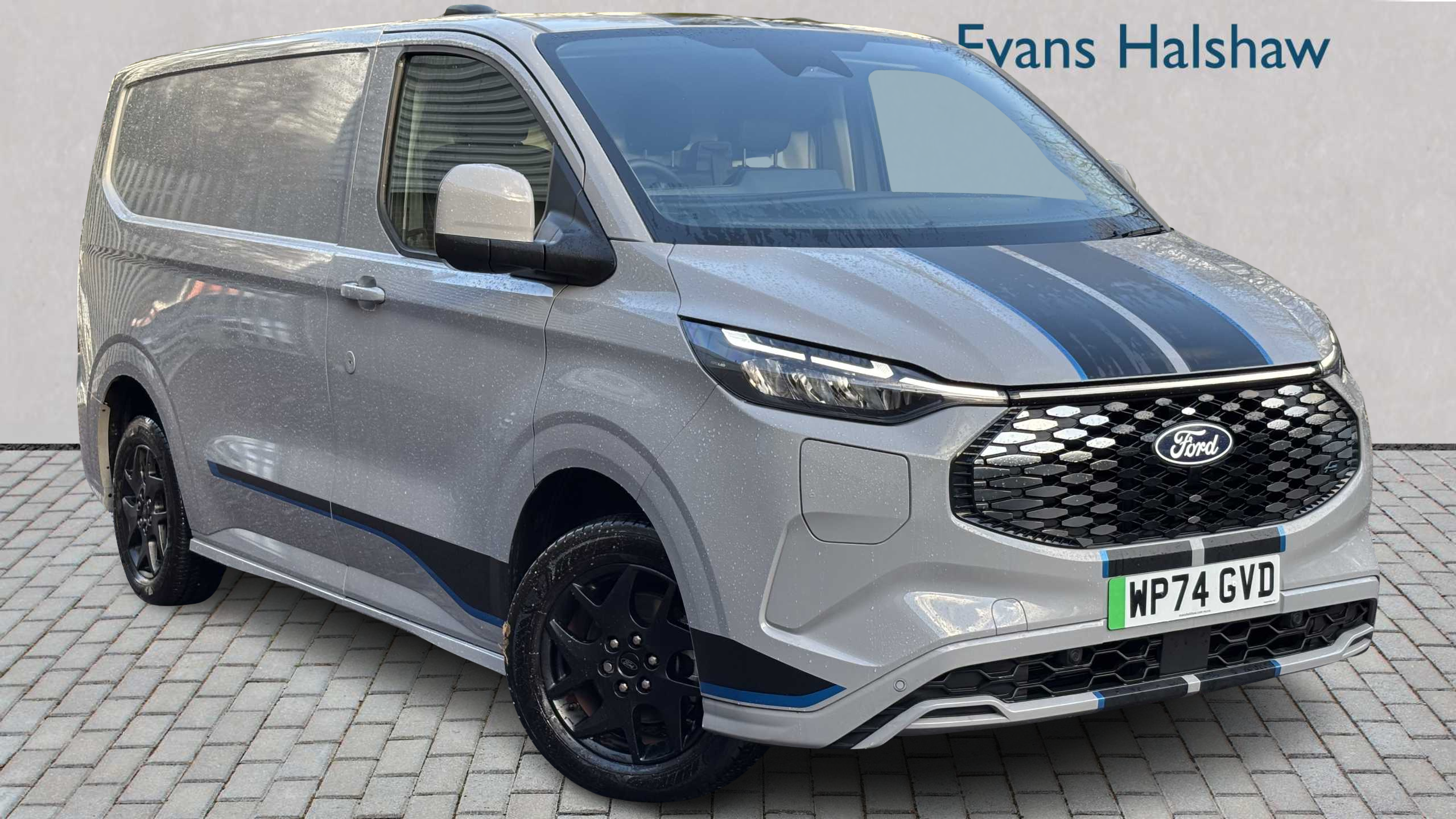 Main listing image - Ford Transit Custom