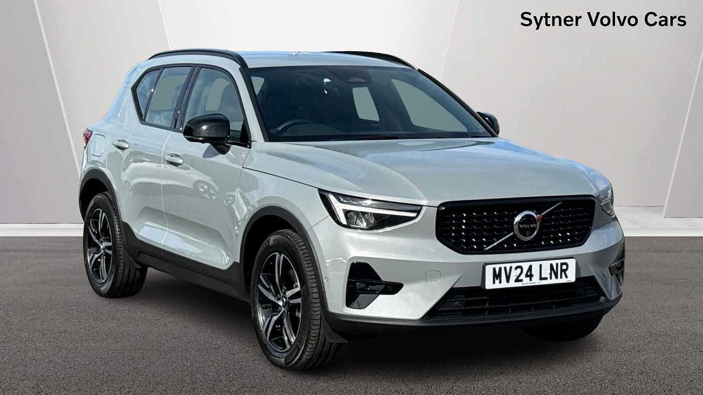 Main listing image - Volvo XC40