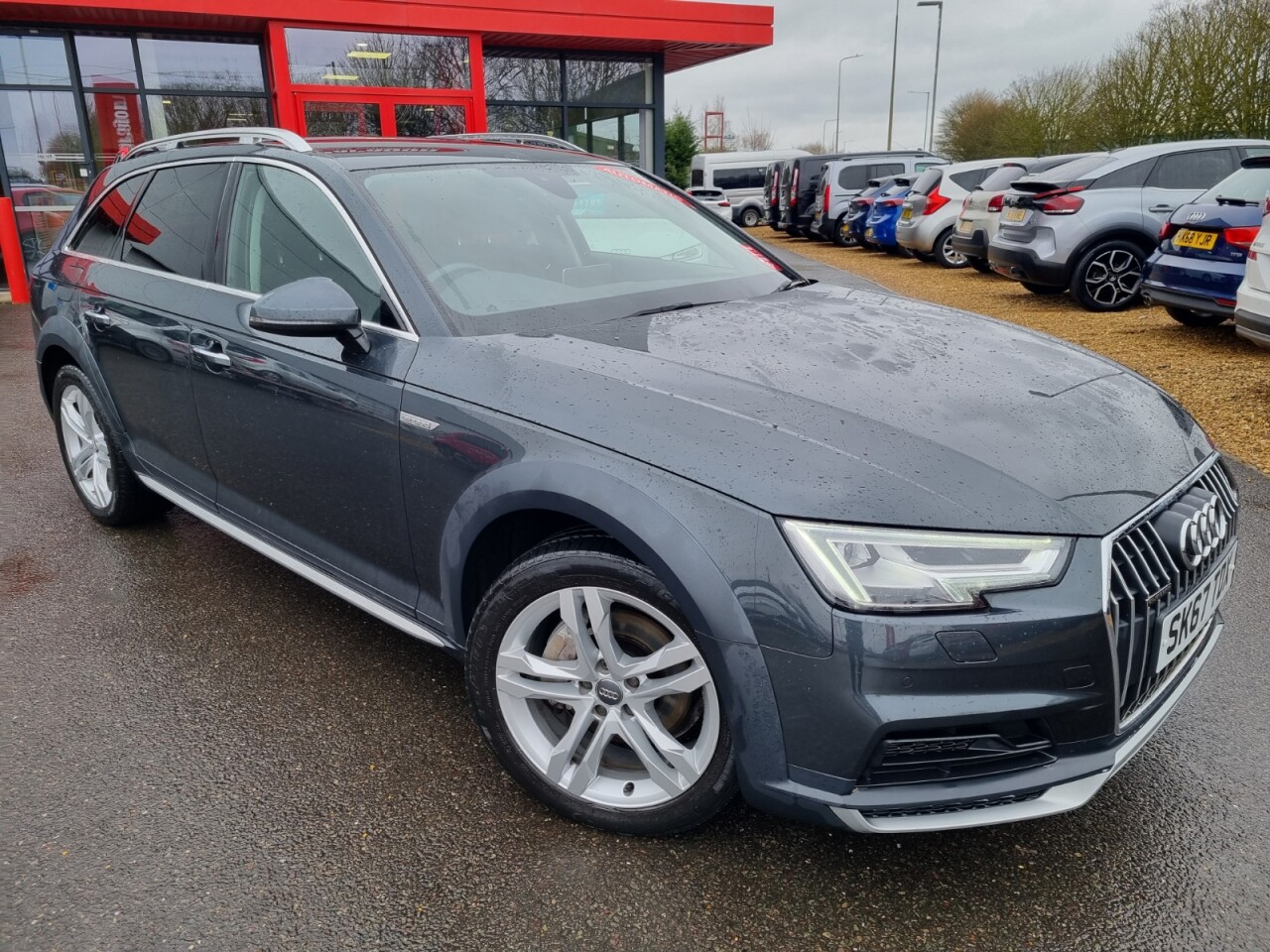 Main listing image - Audi A4 Allroad