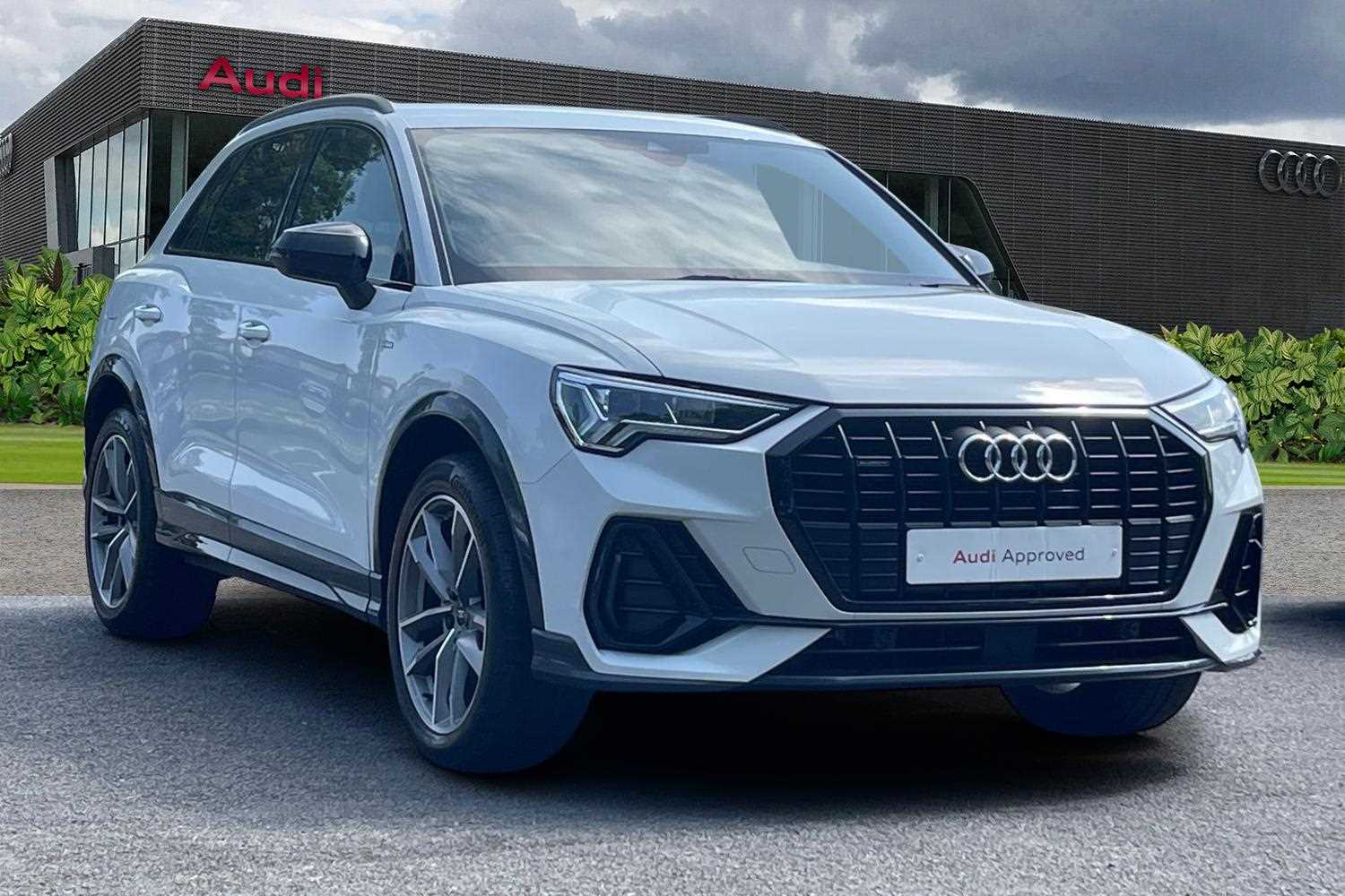 Main listing image - Audi Q3