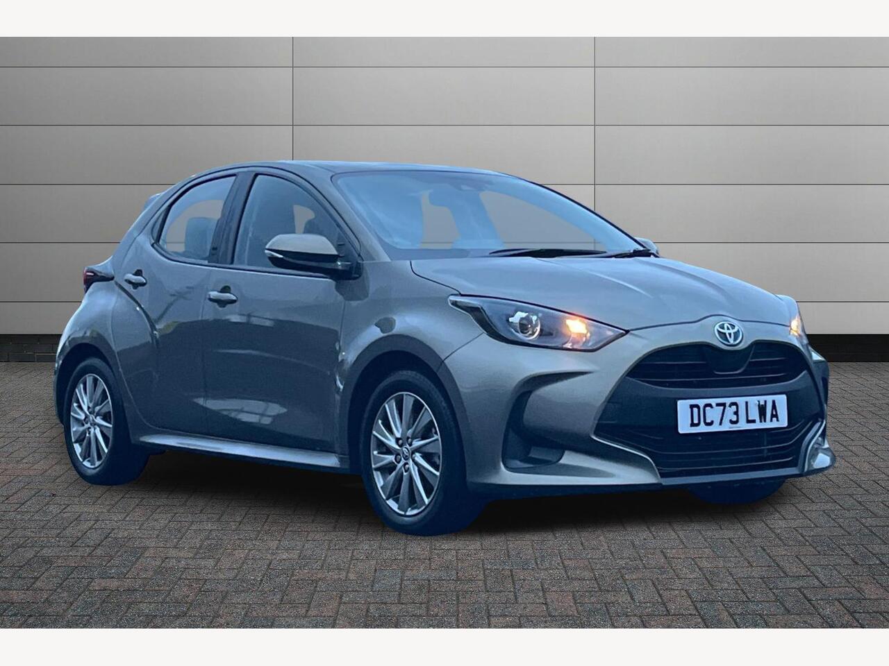 Main listing image - Toyota Yaris