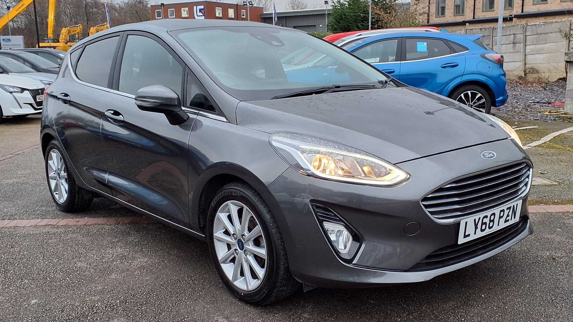 Main listing image - Ford Fiesta