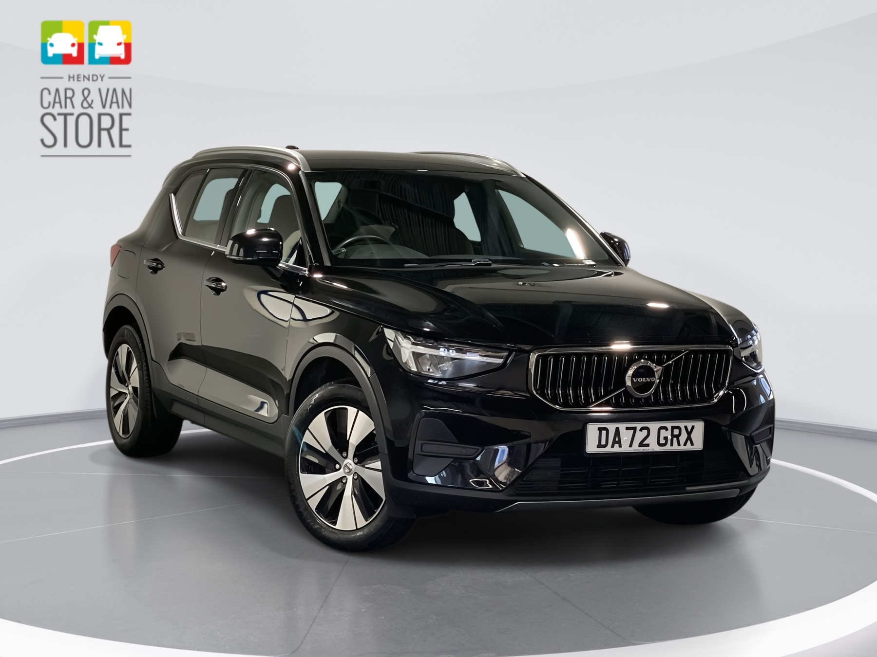 Main listing image - Volvo XC40 Recharge