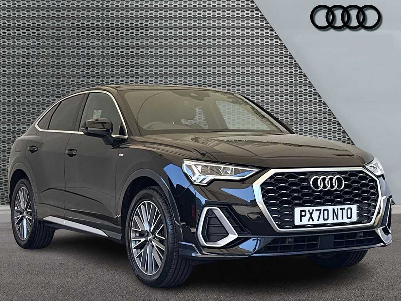 Main listing image - Audi Q3