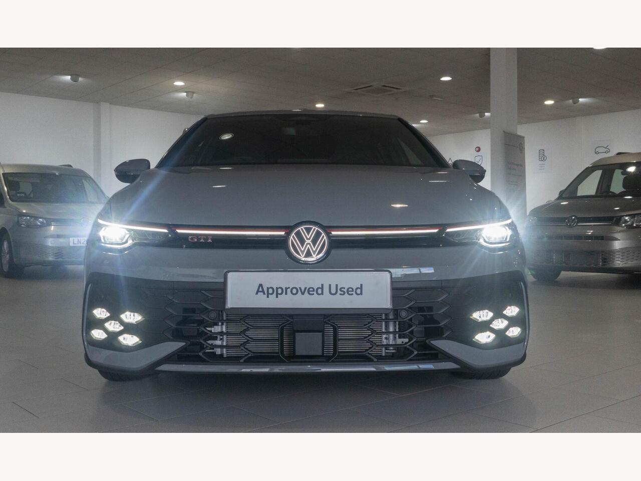 Main listing image - Volkswagen Golf