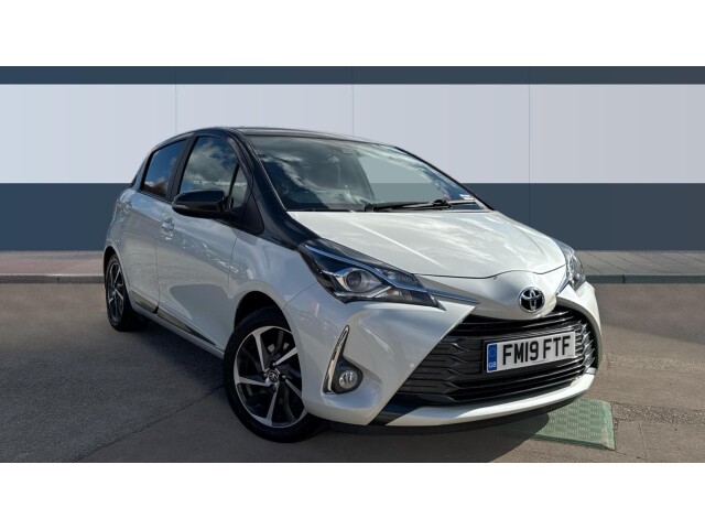 Main listing image - Toyota Yaris