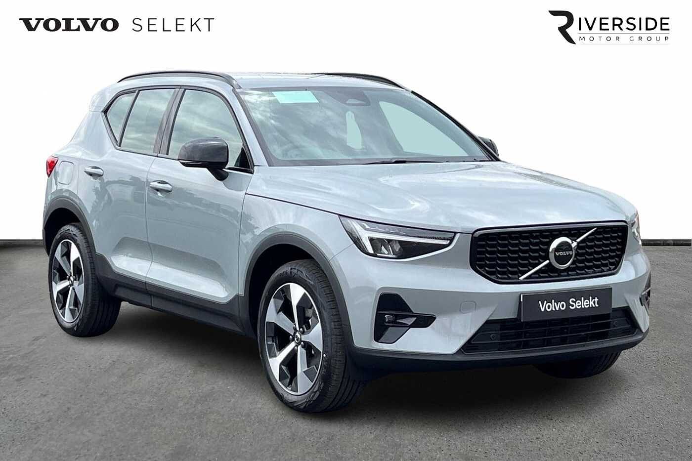 Main listing image - Volvo XC40