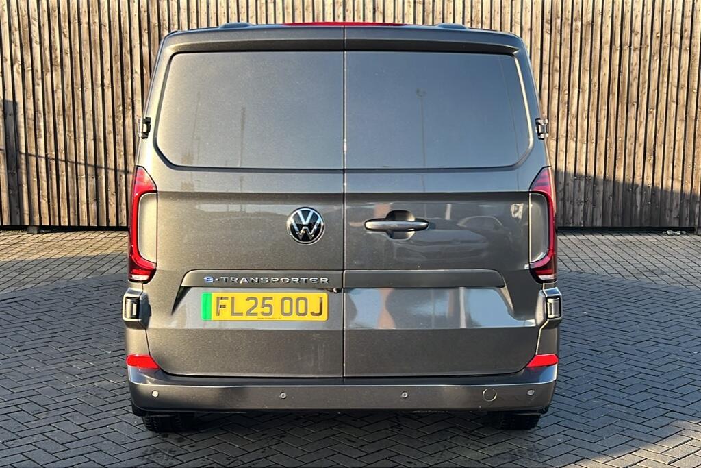 Main listing image - Volkswagen Transporter