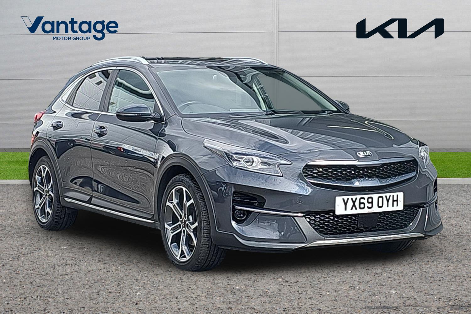 Main listing image - Kia XCeed