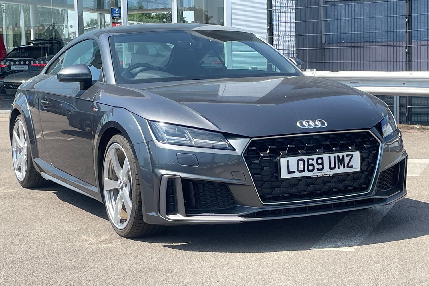 Main listing image - Audi TT