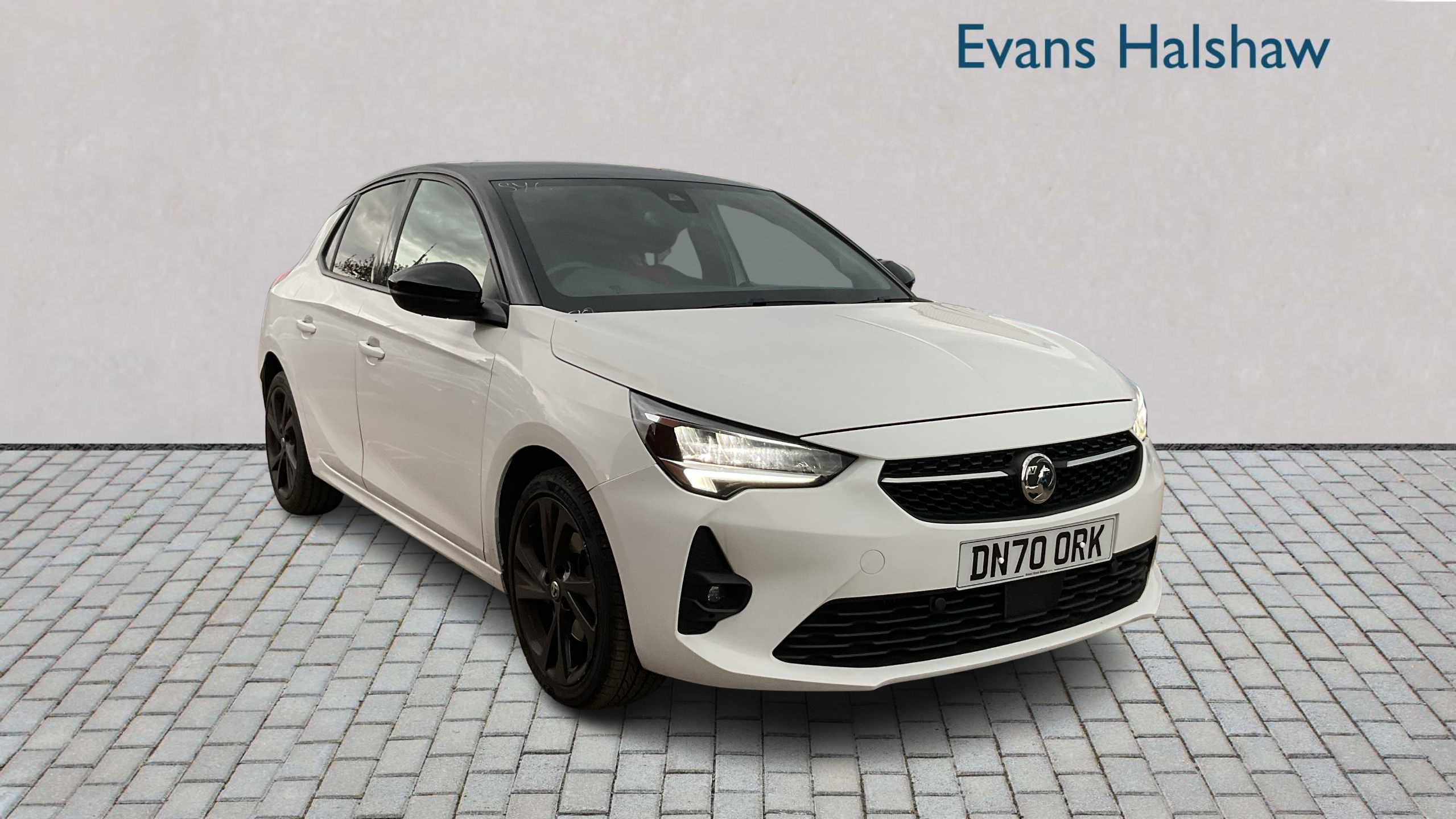 Main listing image - Vauxhall Corsa