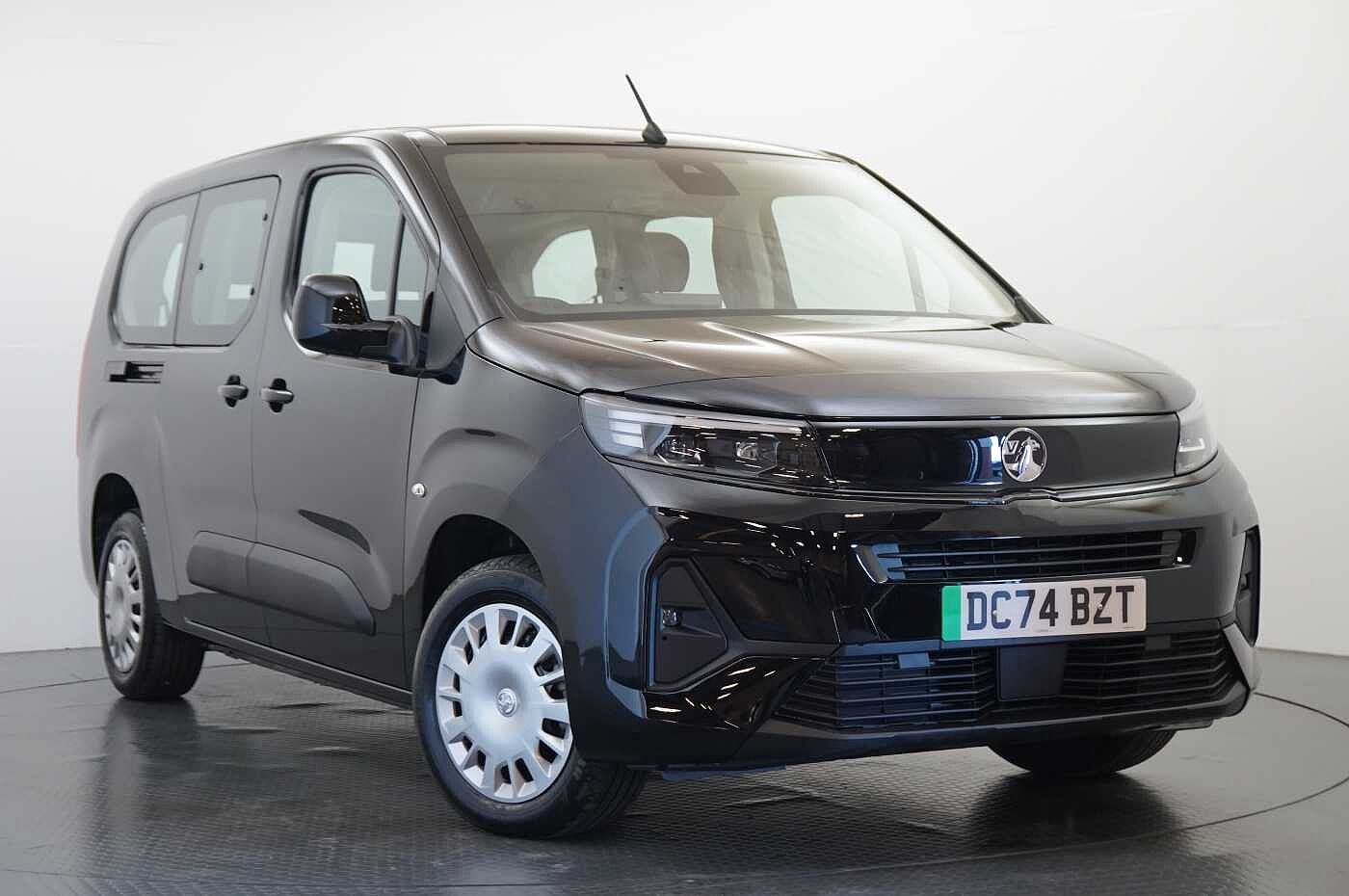 Main listing image - Vauxhall Combo Life-e