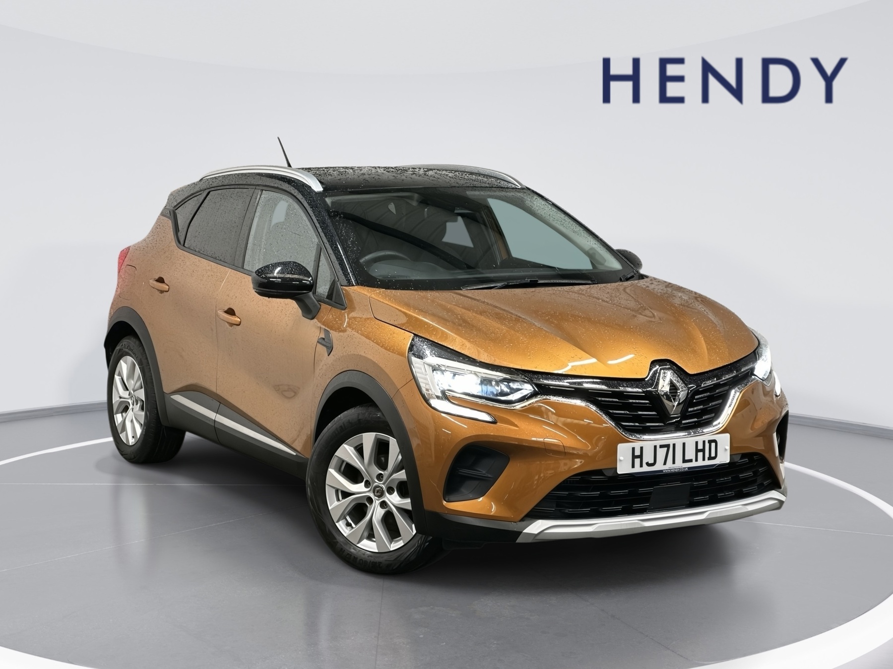 Main listing image - Renault Captur